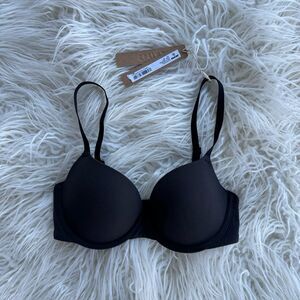 Skims Fits Everybody Pushup Demi Bra Onyx Size 30C